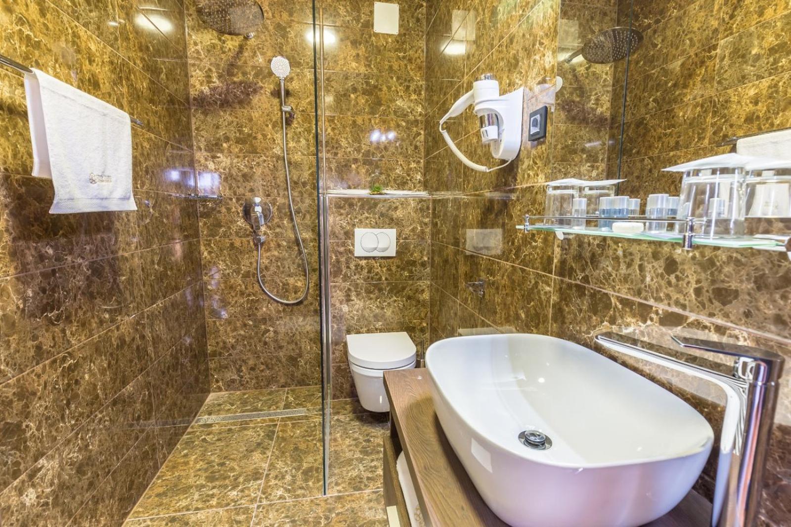 Seven Stories Rooms, 4Th Floor, No Elevator Zagreb Bagian luar foto